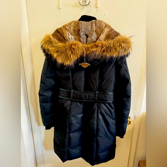 TRISH Powder Touch down coat with natural fur signature Mackage Collar - Picture 16 of 16